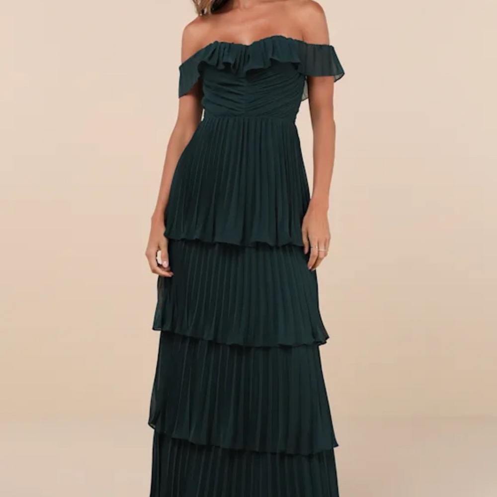 Lulu's Green Off-the-Shoulder Maxi Dress